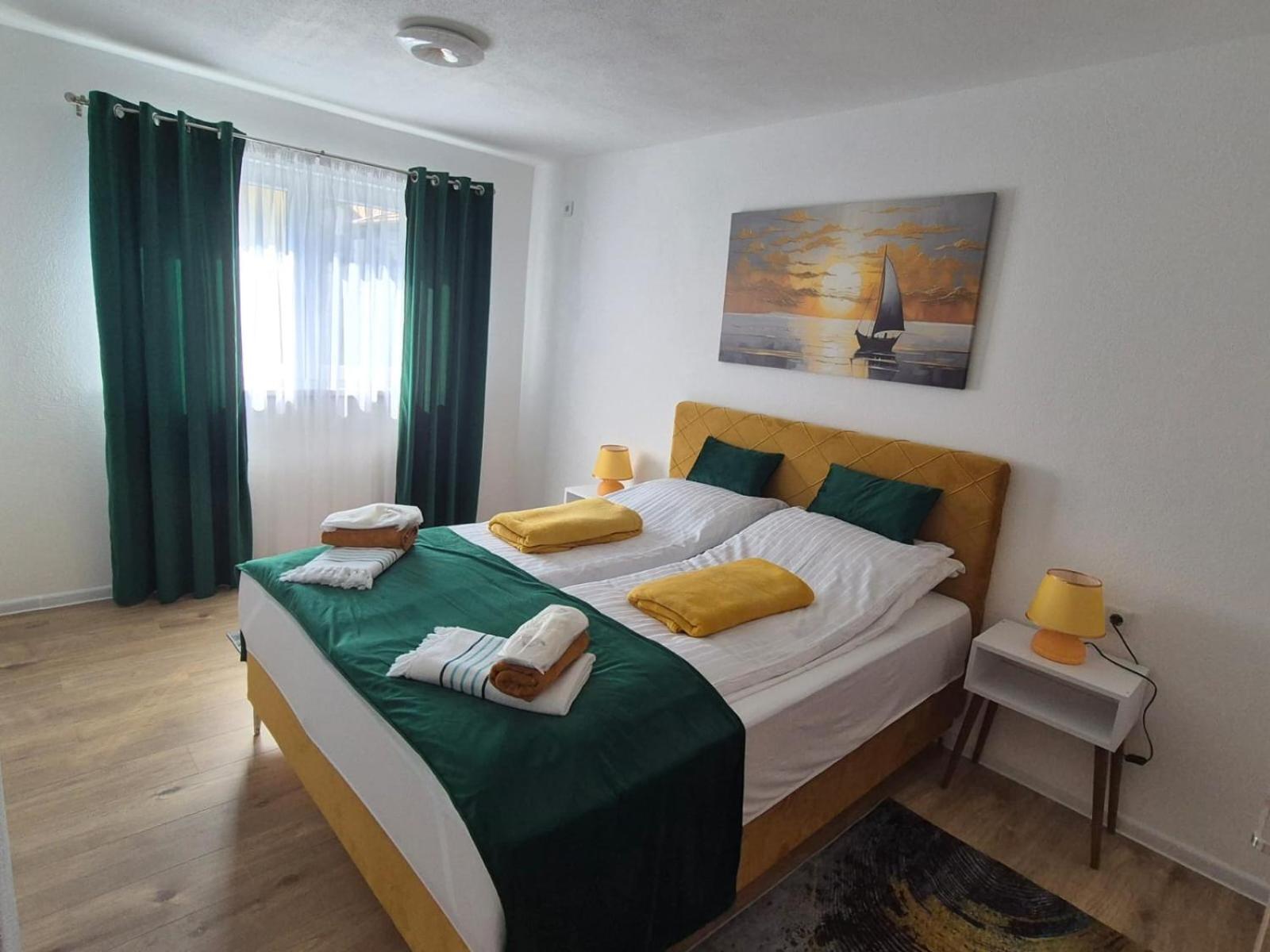 Mahala Apartments Visoko Buitenkant foto
