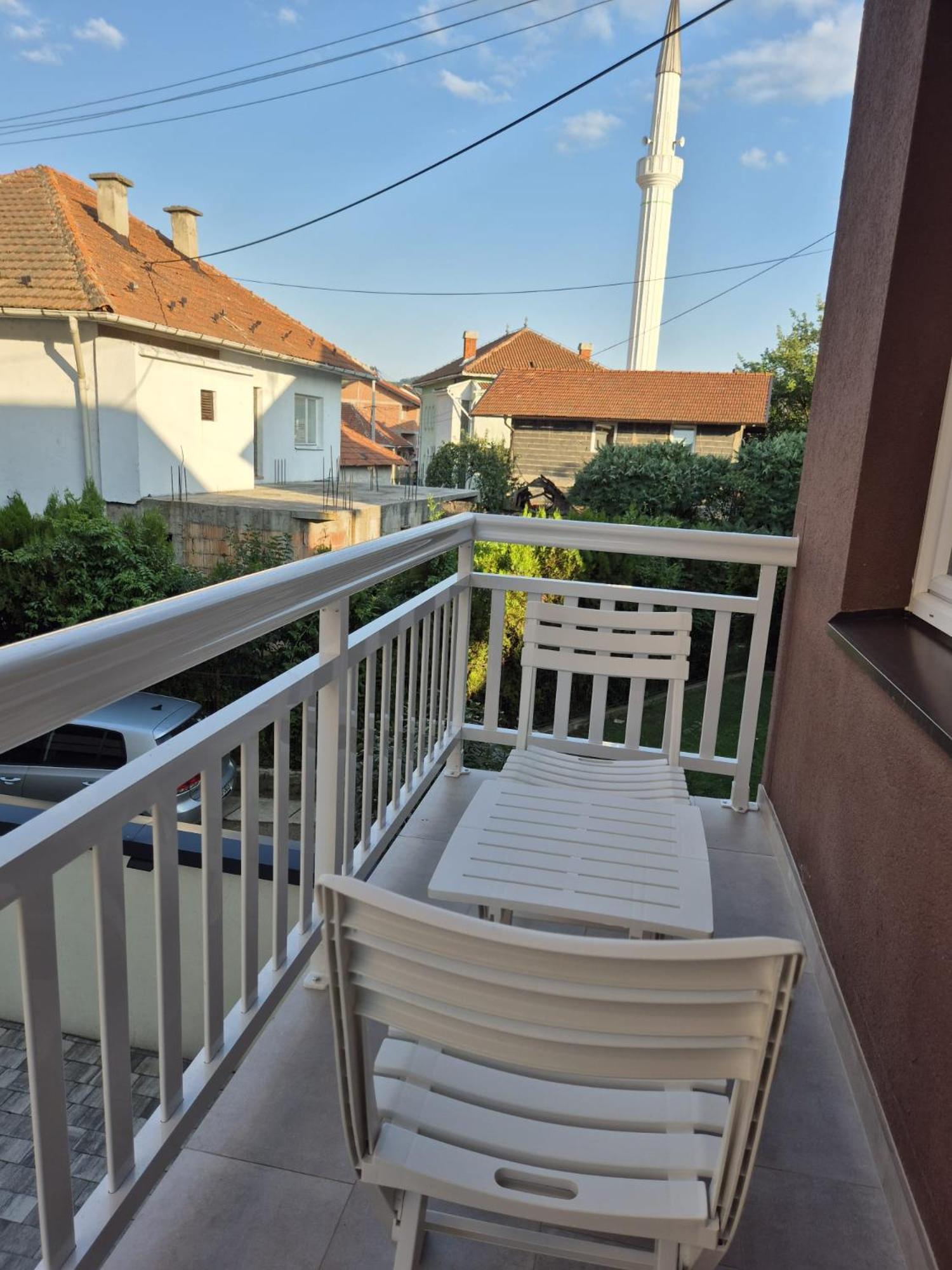 Mahala Apartments Visoko Buitenkant foto