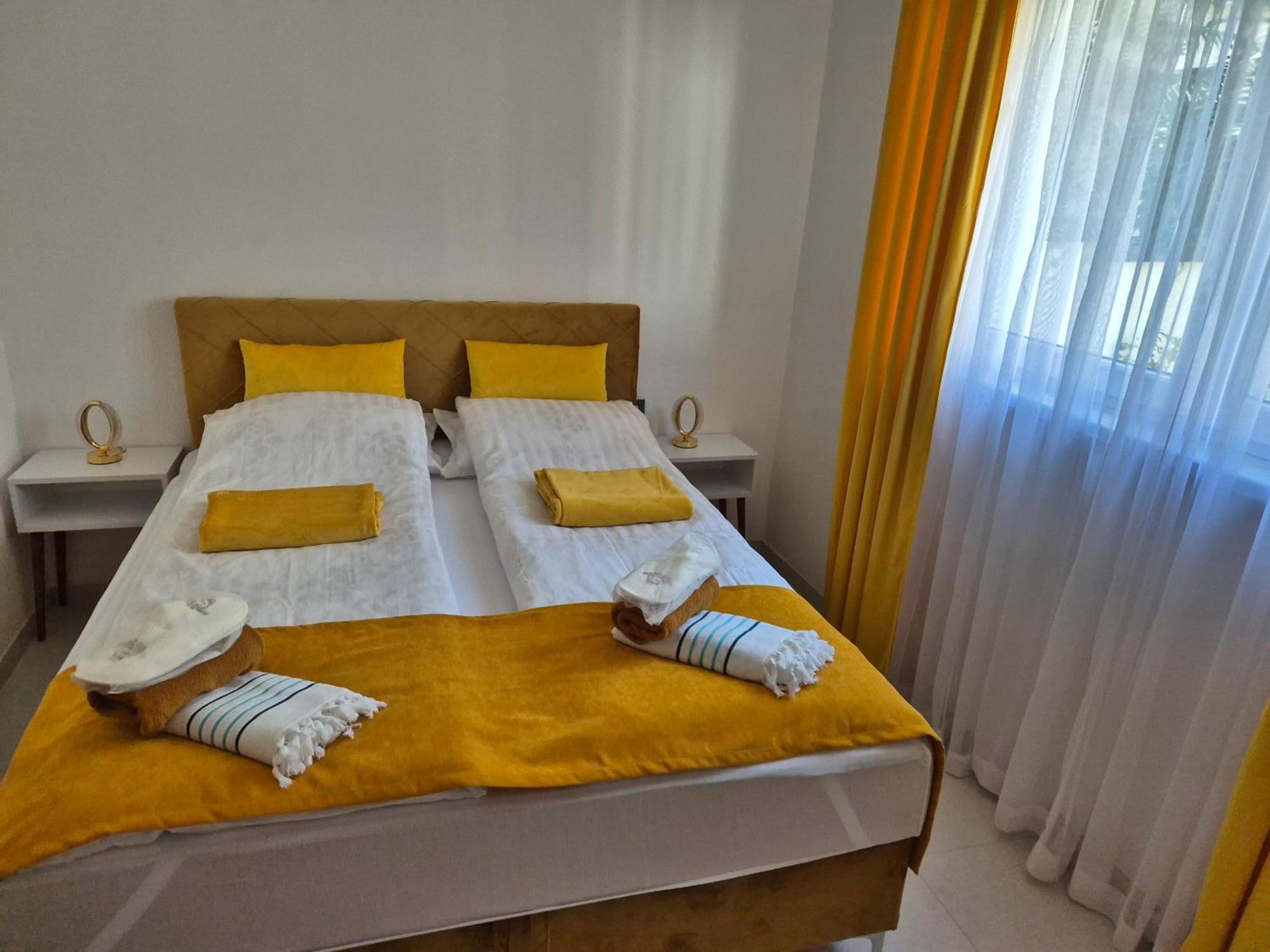Mahala Apartments Visoko Buitenkant foto