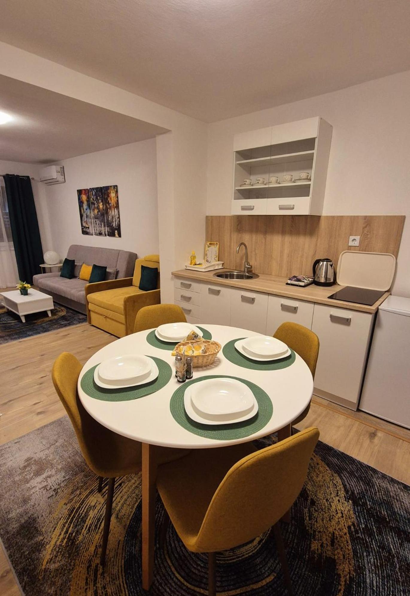 Mahala Apartments Visoko Buitenkant foto